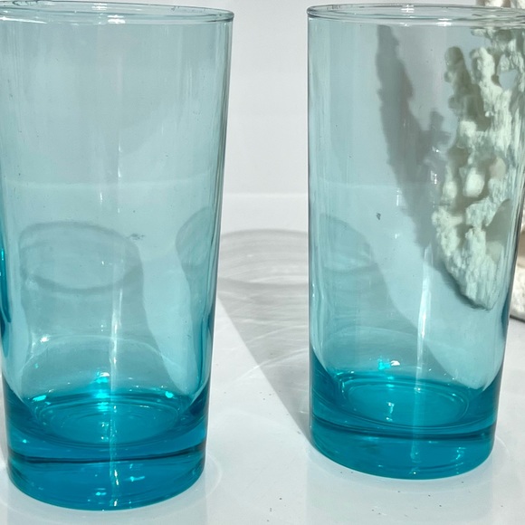 Aqua Blue Glass Tumblers / Tropical Cocktail Glasses Set of 4 - Picture 4 of 12